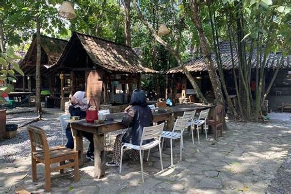 Kandang Ingkung: Tempat Makan Bernuansa Alam Di Yogyakarta