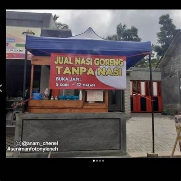 Viral! Warung Makan Ini Jual Nasi Goreng Hanya Rp 5 Ribu, Antrean Pembeli Sampai Ke Jalan!